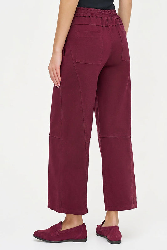 Women's Woven Pull-On Wide-Leg Pants with Back Patch Pockets