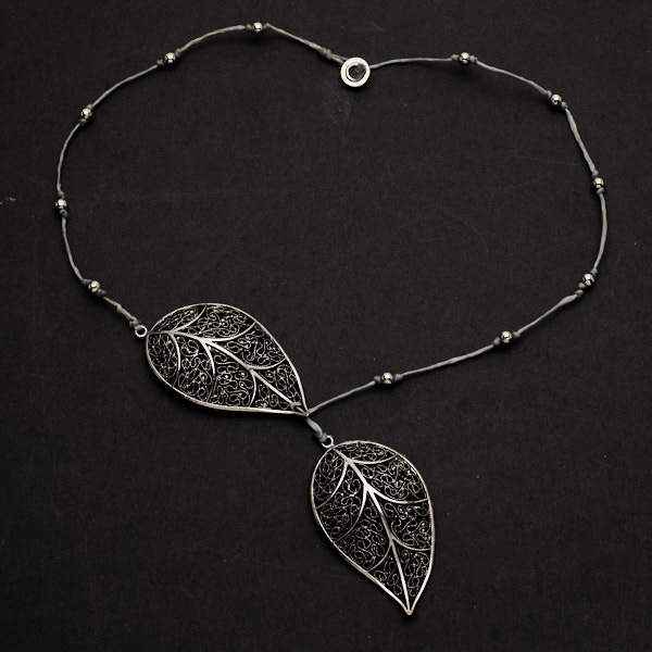 Silver Plate Short Double Leaf Necklace