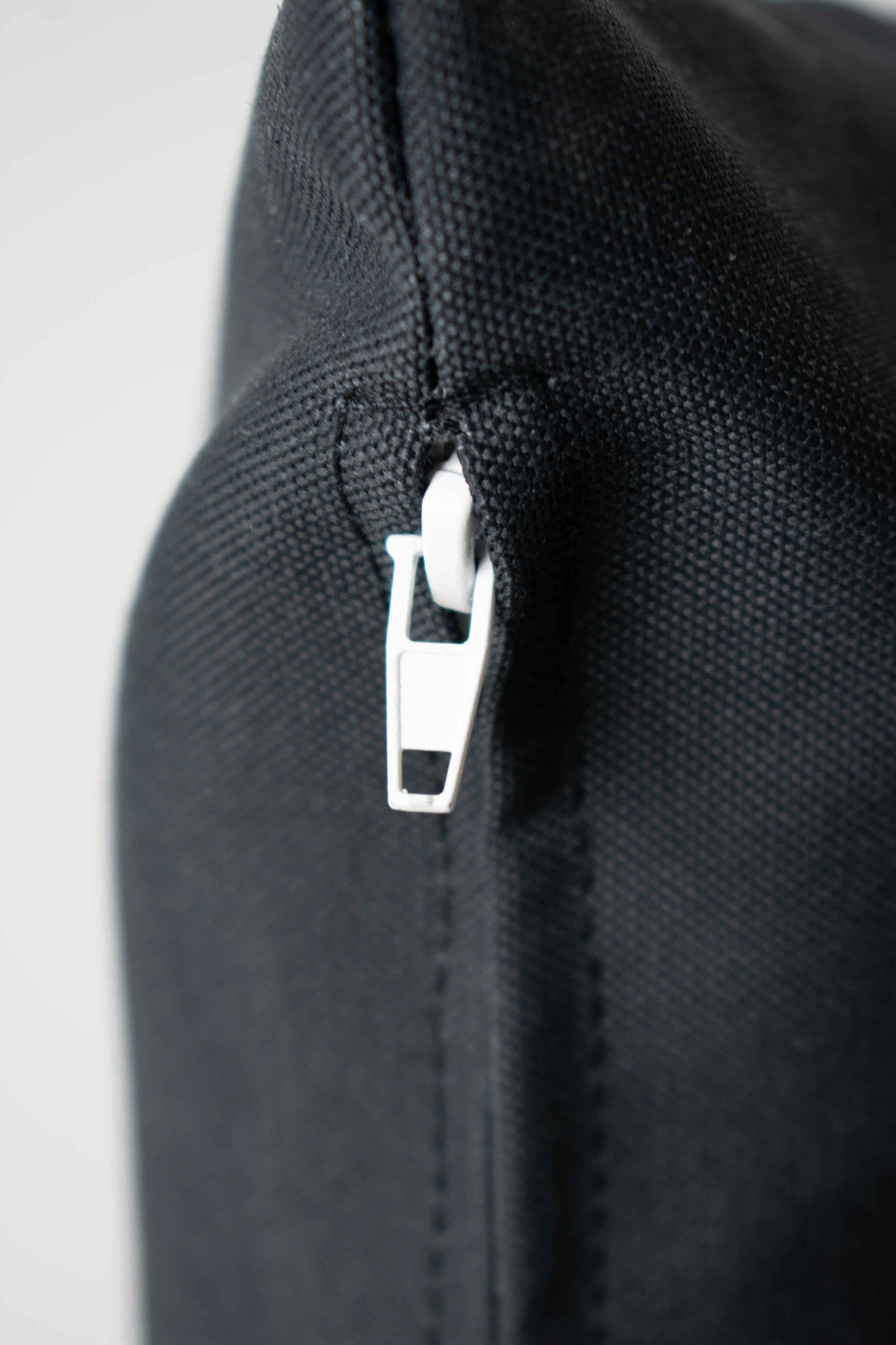 OUTDOOR PILLOW - BLACK LUMBAR