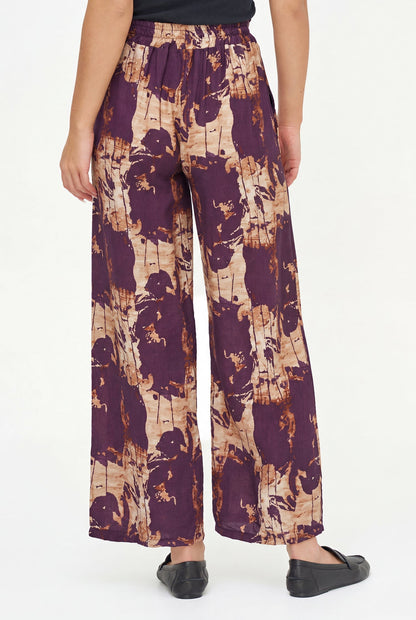 Women's Woven Printed Pull-On Pant with Side Seam Pockets
