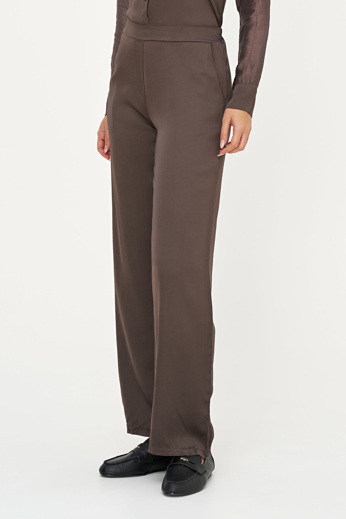 Women's Woven Pull-On Bootcut Pants with Side Pockets