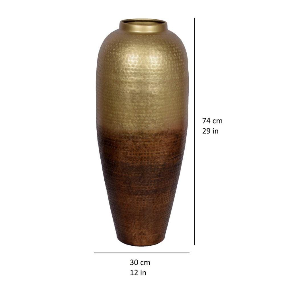 Selina Bodenvase aus handgehämmertem Messing