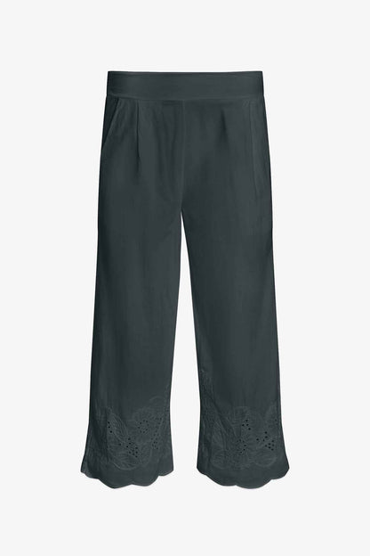 Women's Woven Capri Trousers