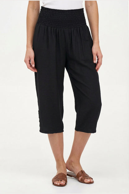 Women's Woven Capri Trousers