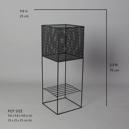Salma Black Raised Metal Pot Planter 2.3’