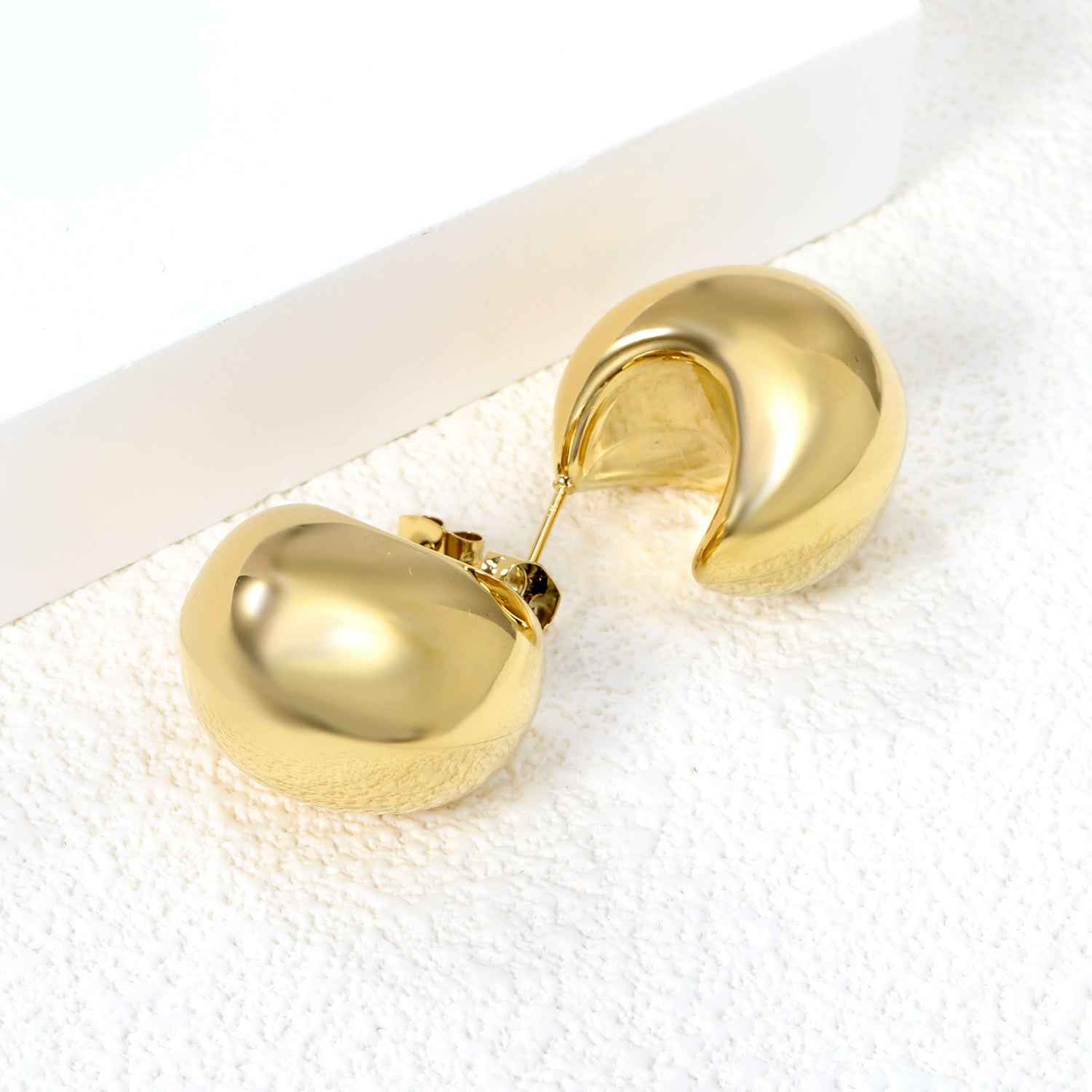 Arcadia Goldtone Studs