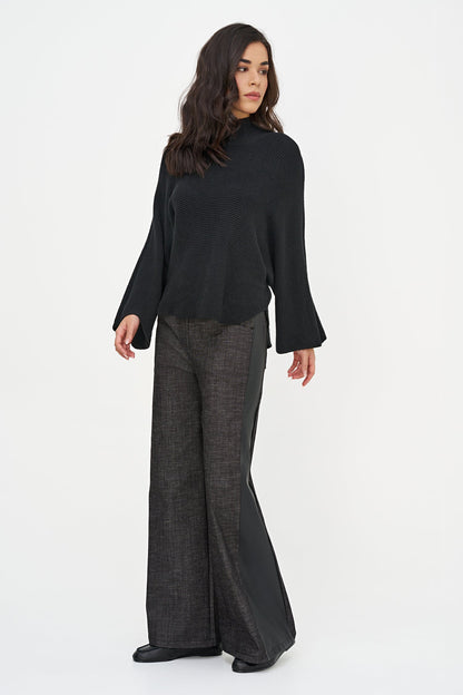 Women's Oversized Rib-Knit Mock-Neck Sweater with Scooped Hem