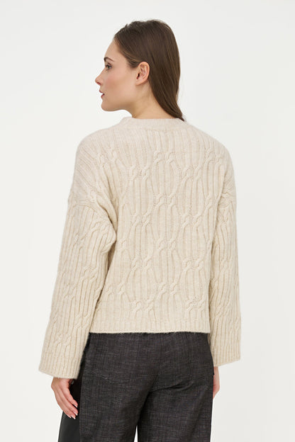 Women's Cable-Knit Crew-Neck Sweater with Long Sleeves