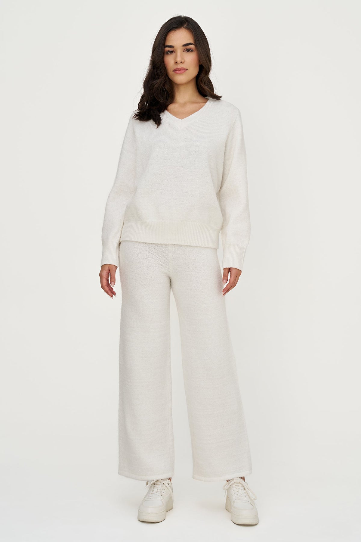 Women's Tinsel-Knit V-Neck Sweater with Long Sleeves