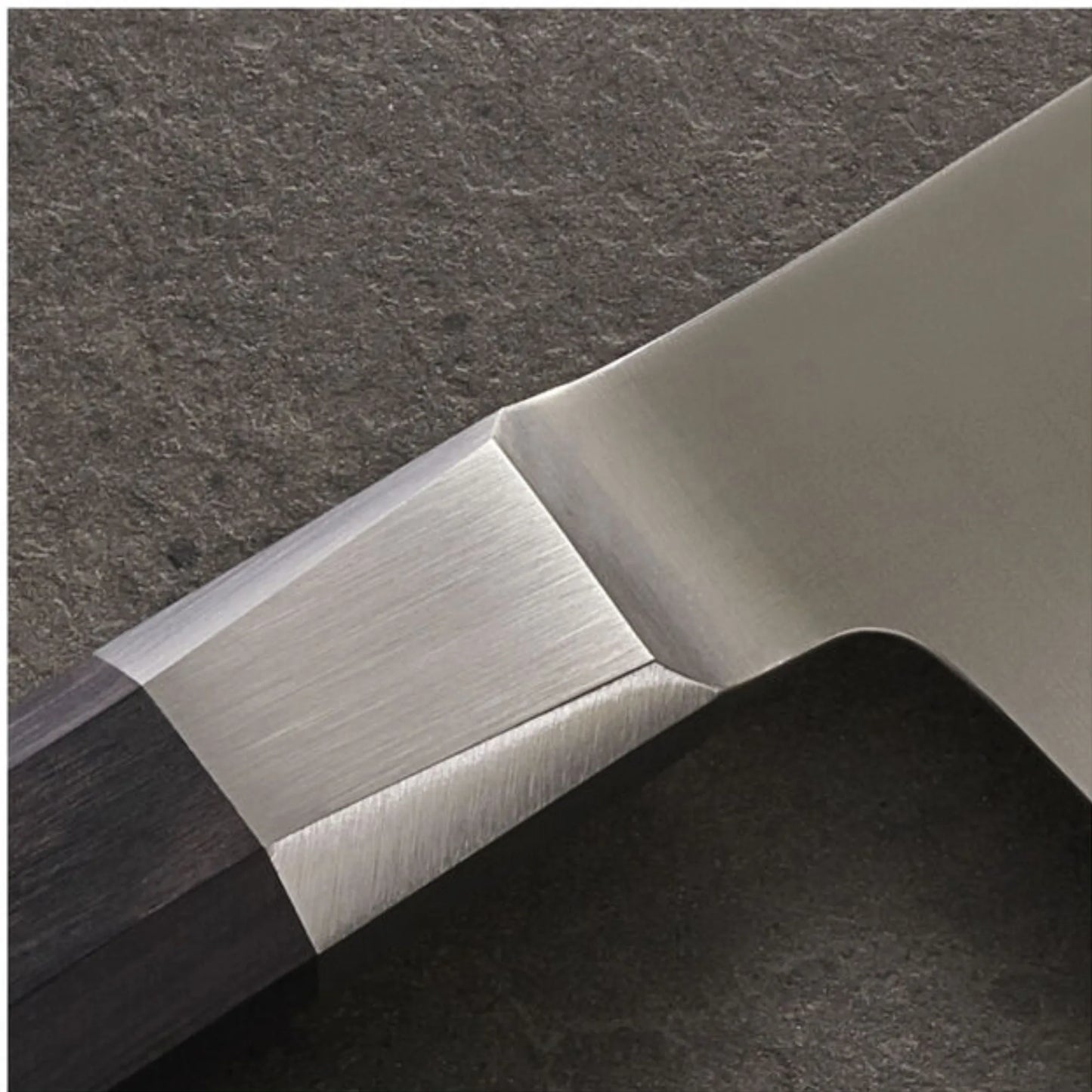 MIYABI 4000 FC 6,5-Zoll Nakiri-Messer – schwarzer Griff