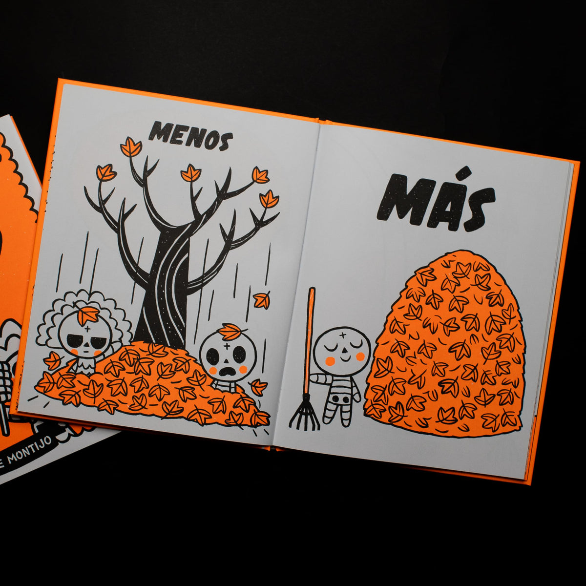 Skeletown: Más. ¡Menos!: A Funny Friendship Story for Dia De Los Muertos and Halloween―for English or Spanish-Speaking Kids Ages 4-8