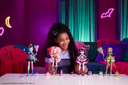 Monster High Scary Sweet Birthday Doll, Draculaura in Pink Party Dress with Themed Accessories Like Invite, Balloon, Gift, Fan and More 🍁 All In One Marketplace Canada