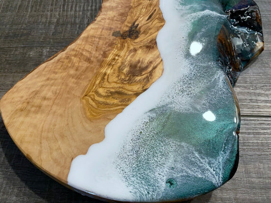 Olive Wood Charcuterie Board - AURABAGS SHOP