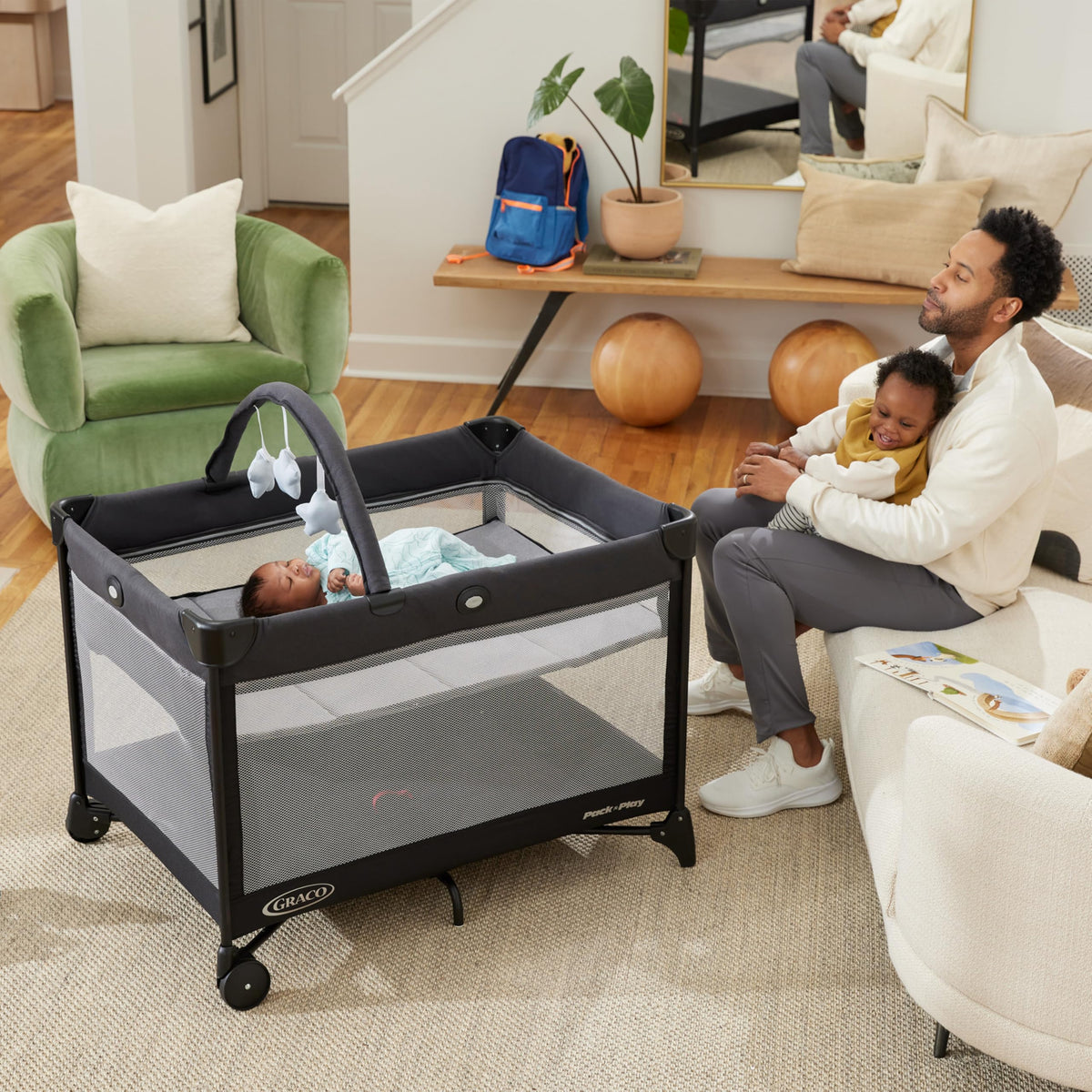 Graco On the Go Zip Playard, Reeves 🍁 All In One Marketplace Canada