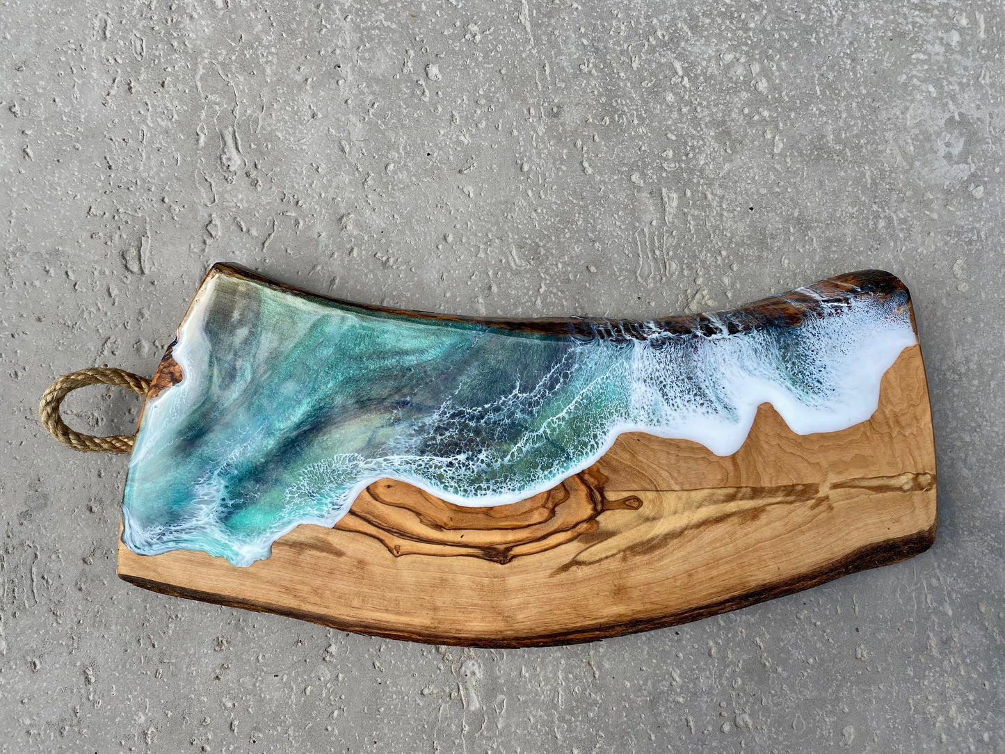 Olive Wood Charcuterie Board - AURABAGS SHOP
