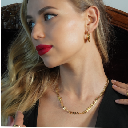 ALALA Gold: Botanical Beauty Embossed Leaf Necklace