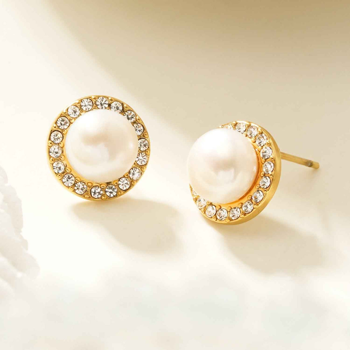 CACIA Gold: Mini Stud Earrings with Freshwater Pearl & Pavé Zirconia Border