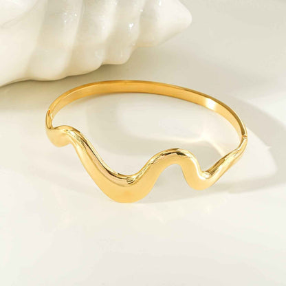 SEBASTIAN  Gold: Artfully Curved Avant-Garde Abstract Bracelet