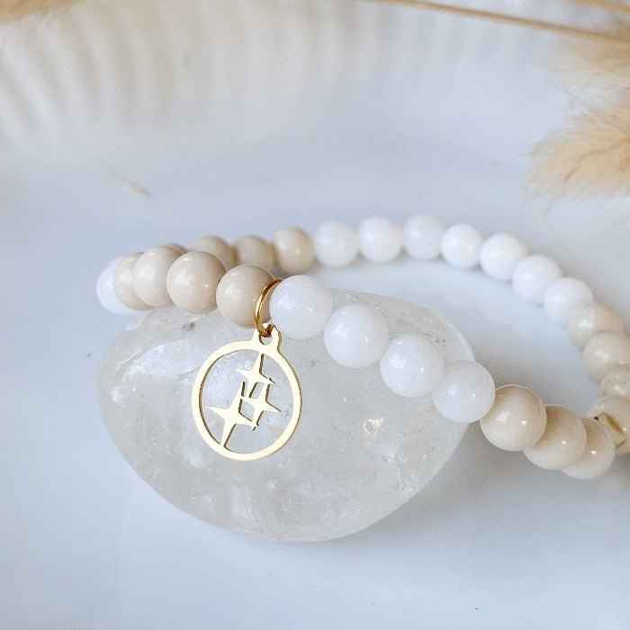 ORION | Bracelet en pierre de rivière, jade blanc et inox