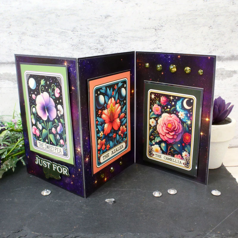 The Little Book of Floral Tarot