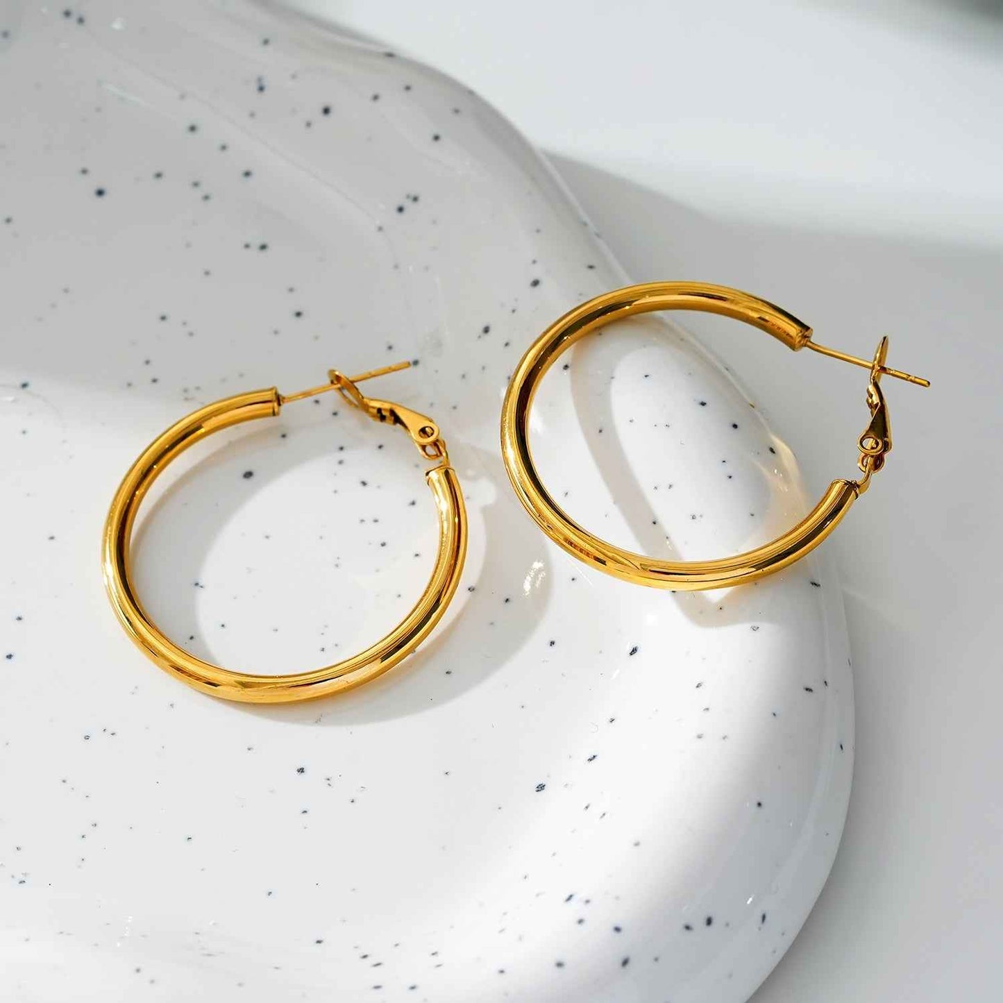 MICHI: Mid-Width Essential Hoop Earrings Gold Size B (2.5cm)