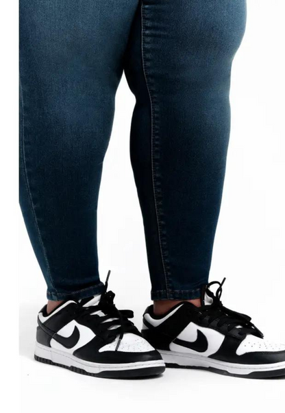 Plus Size Maternity 28" Skinny Jean