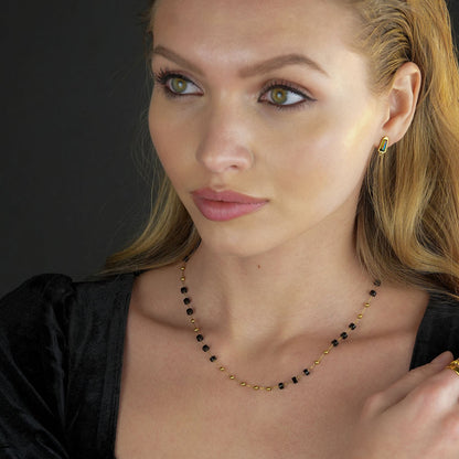 SANTA CRUZ Black: Gold & Black Onyx Beaded Chain Necklace