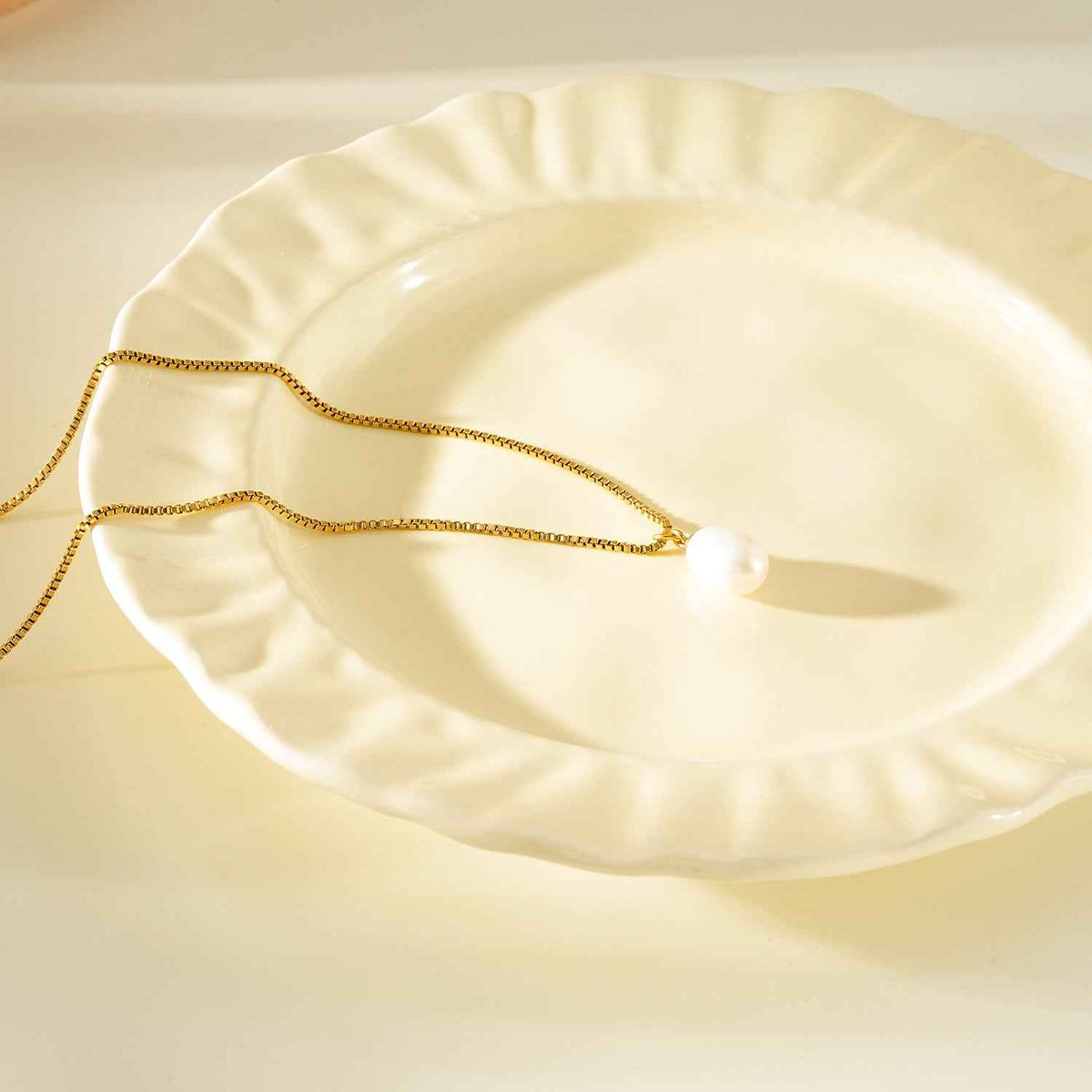 SZILVIA Gold: Minimalist Chic - Mini Box Chain Necklace with Freshwater Pearl Charm
