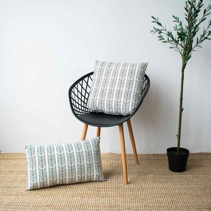 OUTDOOR PILLOW - BLACK AND WHITE LUMBAR
