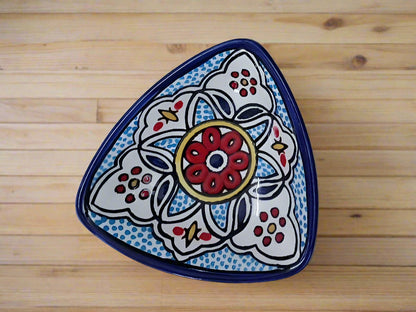 Handgemachte Keramik-Vorspeisenplatte „Dreieck“ – 17,8 cm Servierschale | Marokkanische und florale Muster