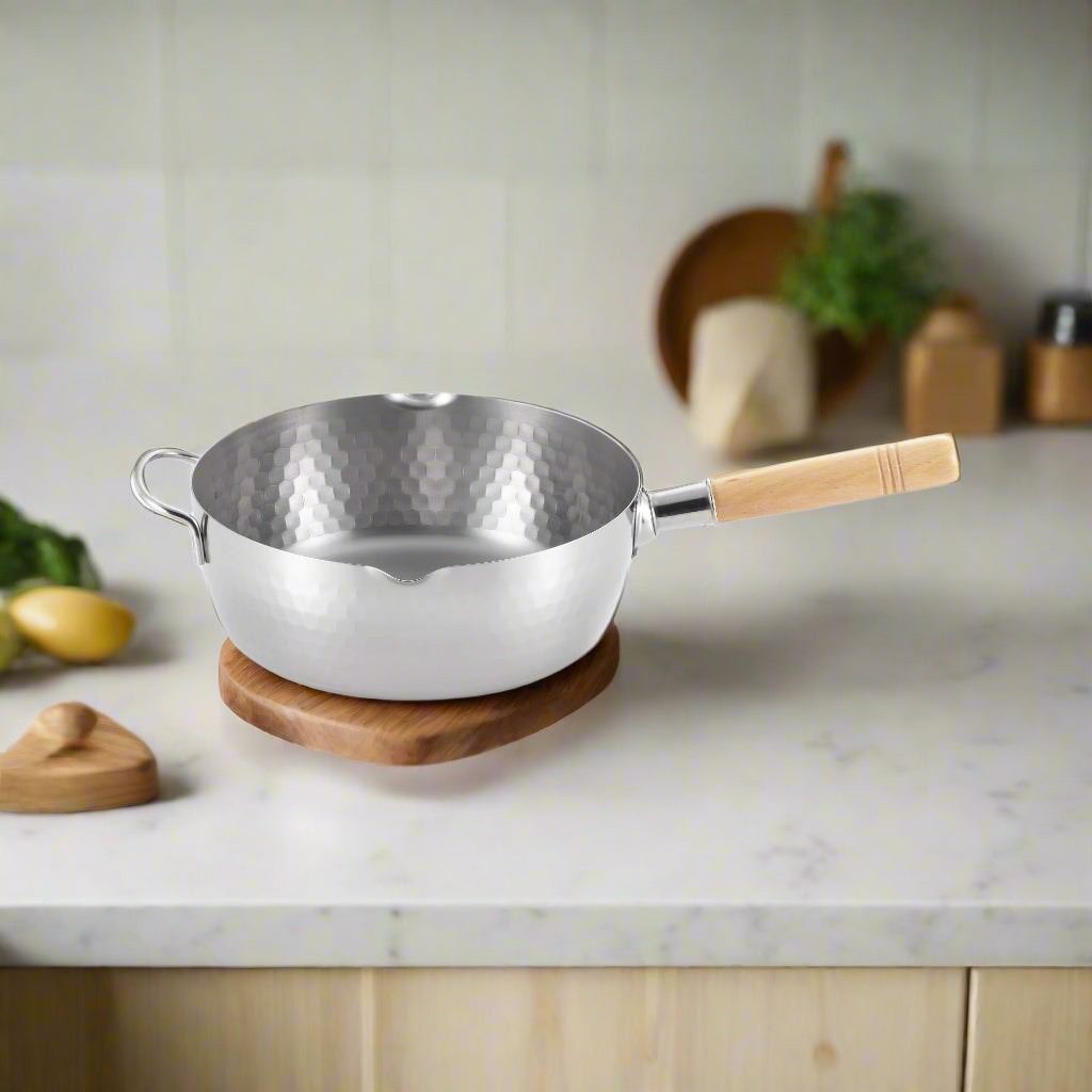 Yoshikawa Yukihira Topf 24cm Edelstahl | 3.6L mit Holzgriff