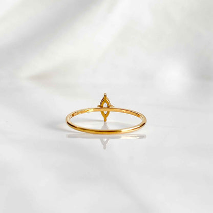 Bague solitaire dorée en acier inoxydable 18K | VÉNUS