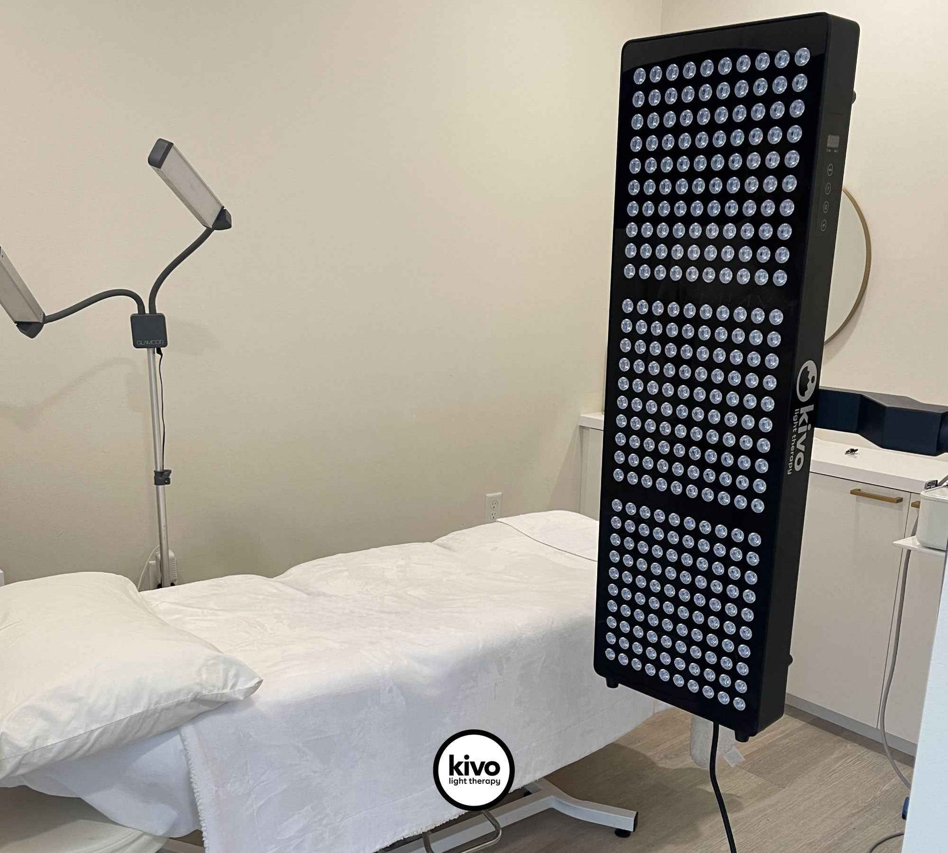 Kivo THREE-WIDE Series - Medium Light Therapy Panel
