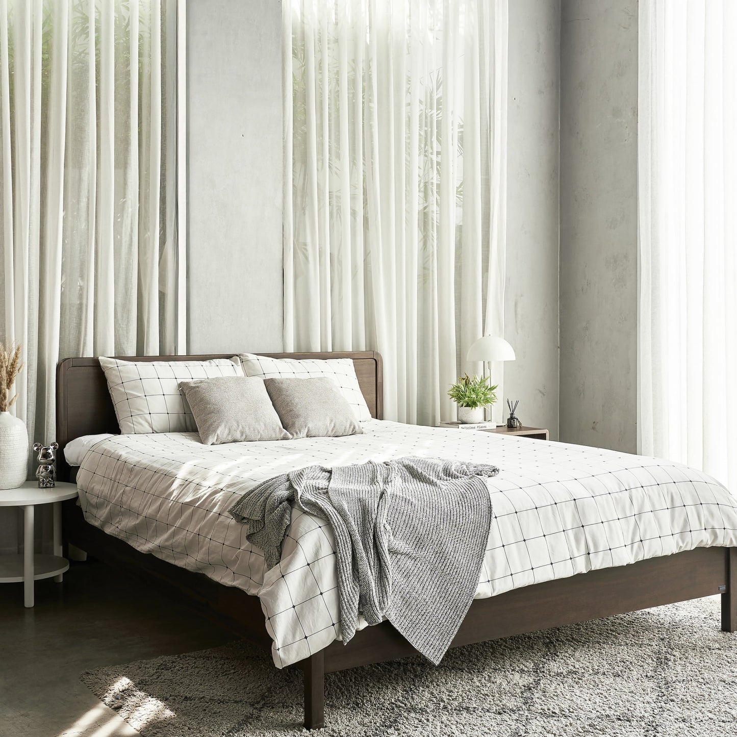 Dalumd 301 Acacia Wood Minimalist Bed