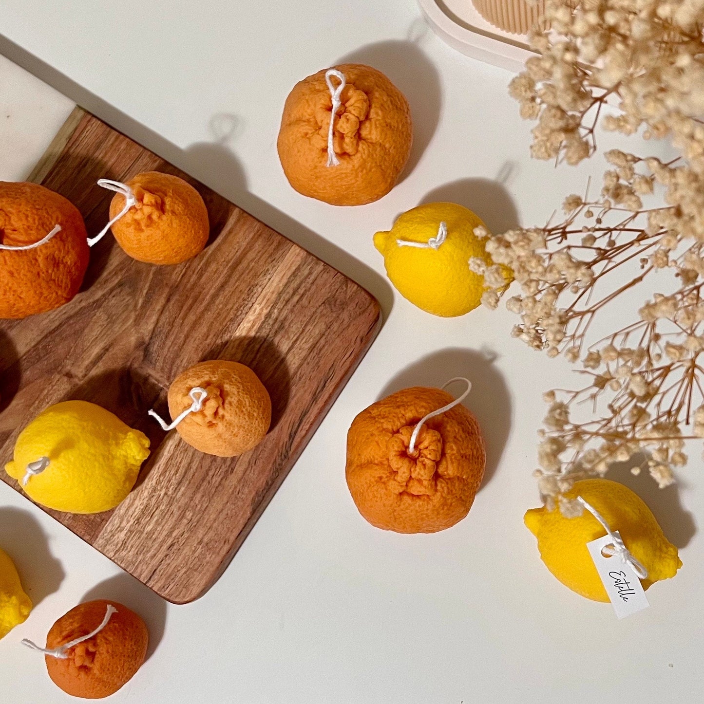 Zitronenförmige Sojawachskerze: Vegane Minimalistische Dekoration