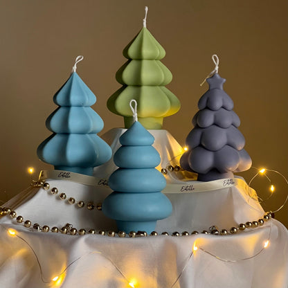 Von Hand gegossene Weihnachtsbaum-Sojakerze: Festliche Heimdekoration