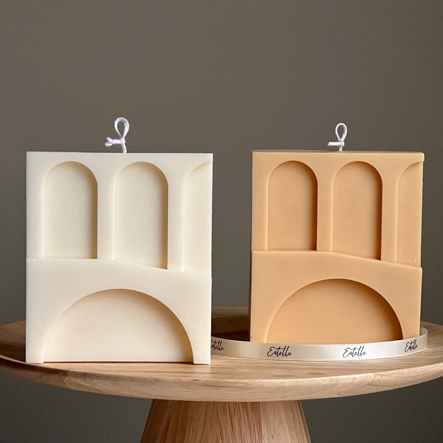 Three Arch Sojawachskerze: Handgemachte dekorative unbeduftete Kerze