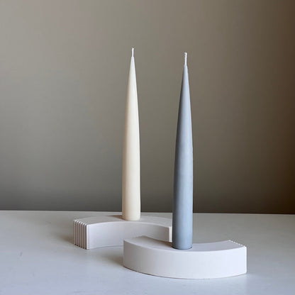 Minimalistischer Kerzenhalter aus Jesmonit: Geometrische Dekoration für Stabkerzen