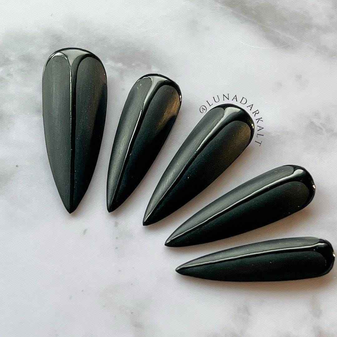 Black on Black: Widow