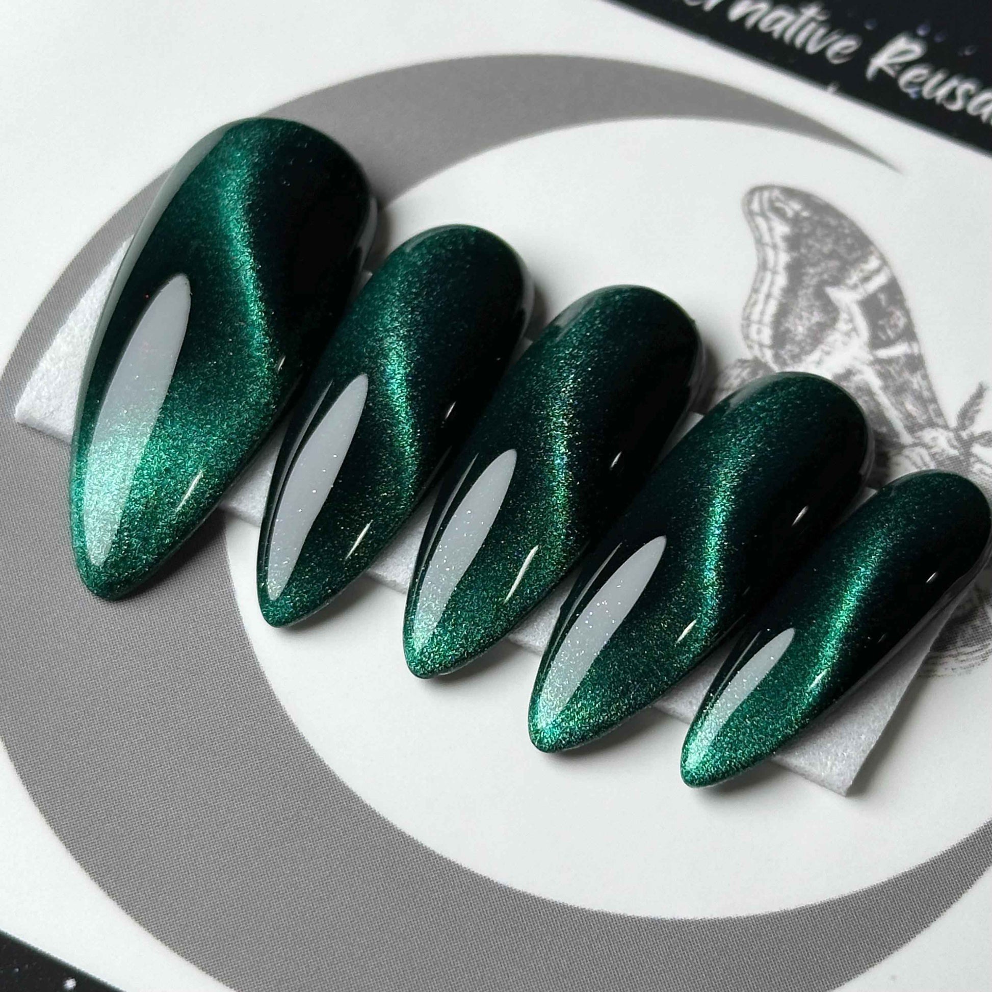 Emerald Cat Eye