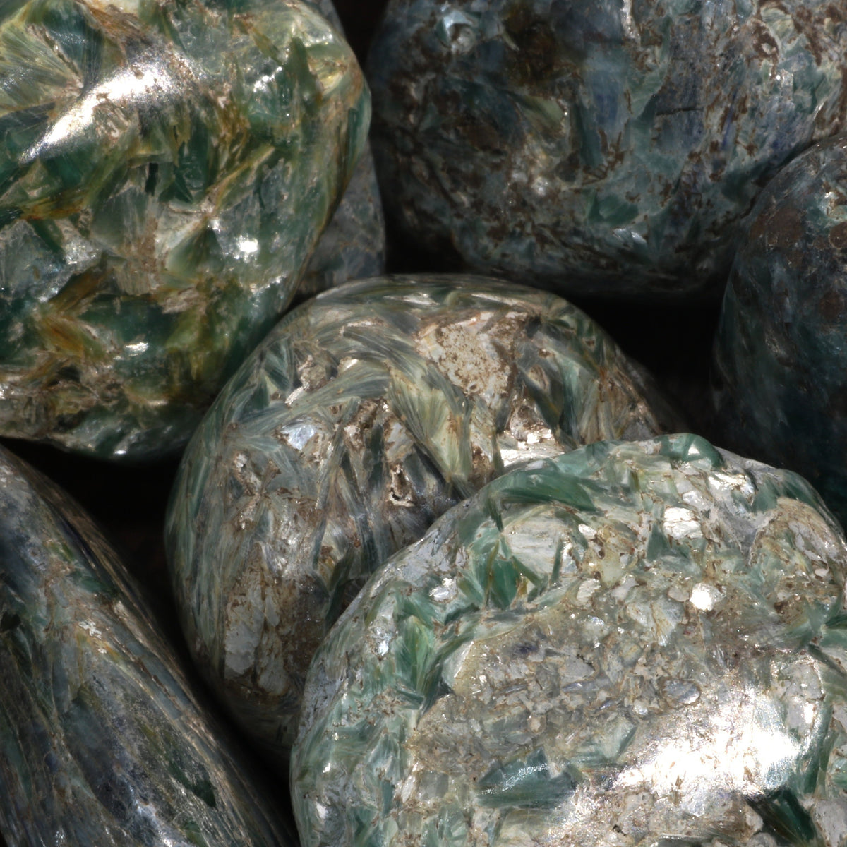 Kyanite Green Tumbled Stones