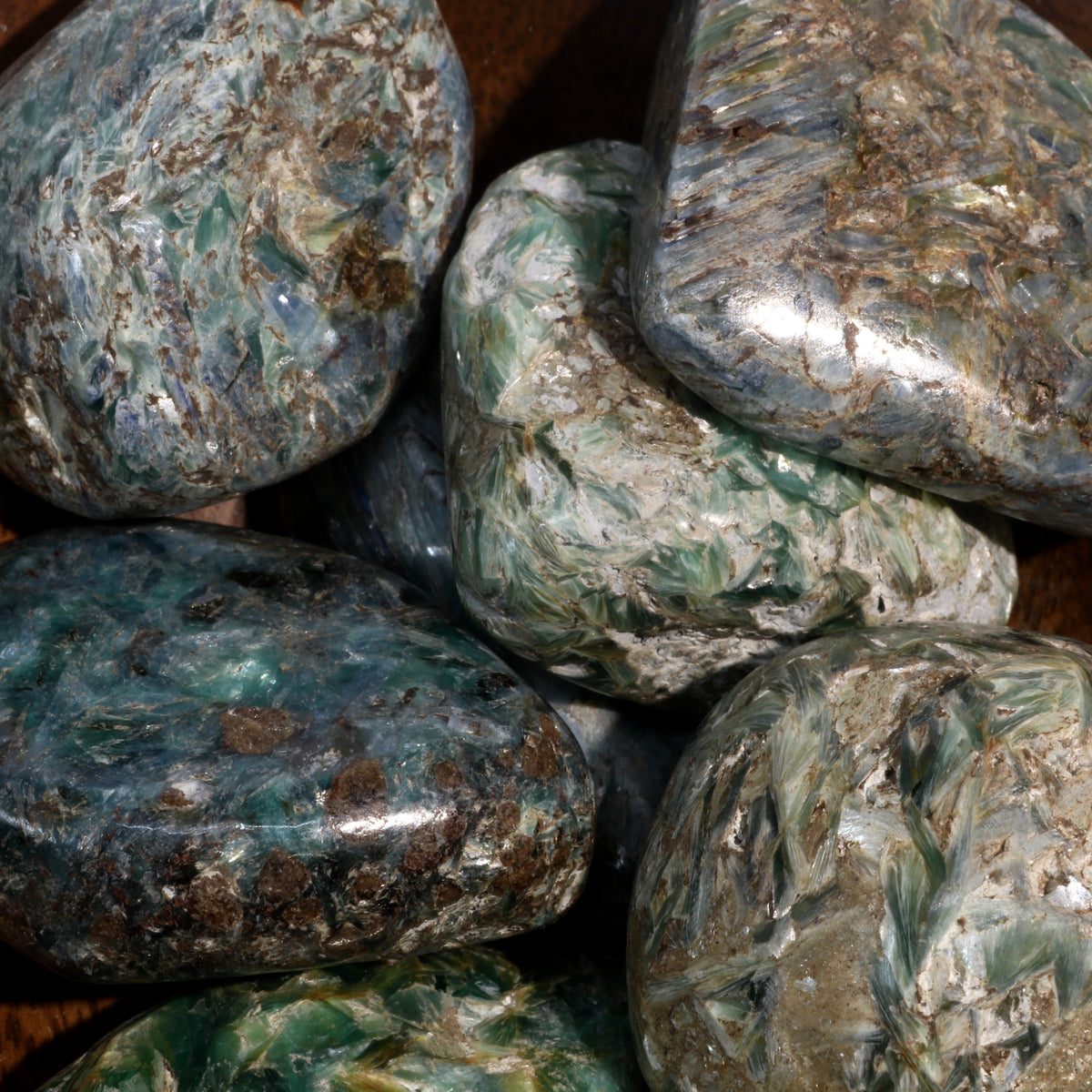 Kyanite Green Tumbled Stones