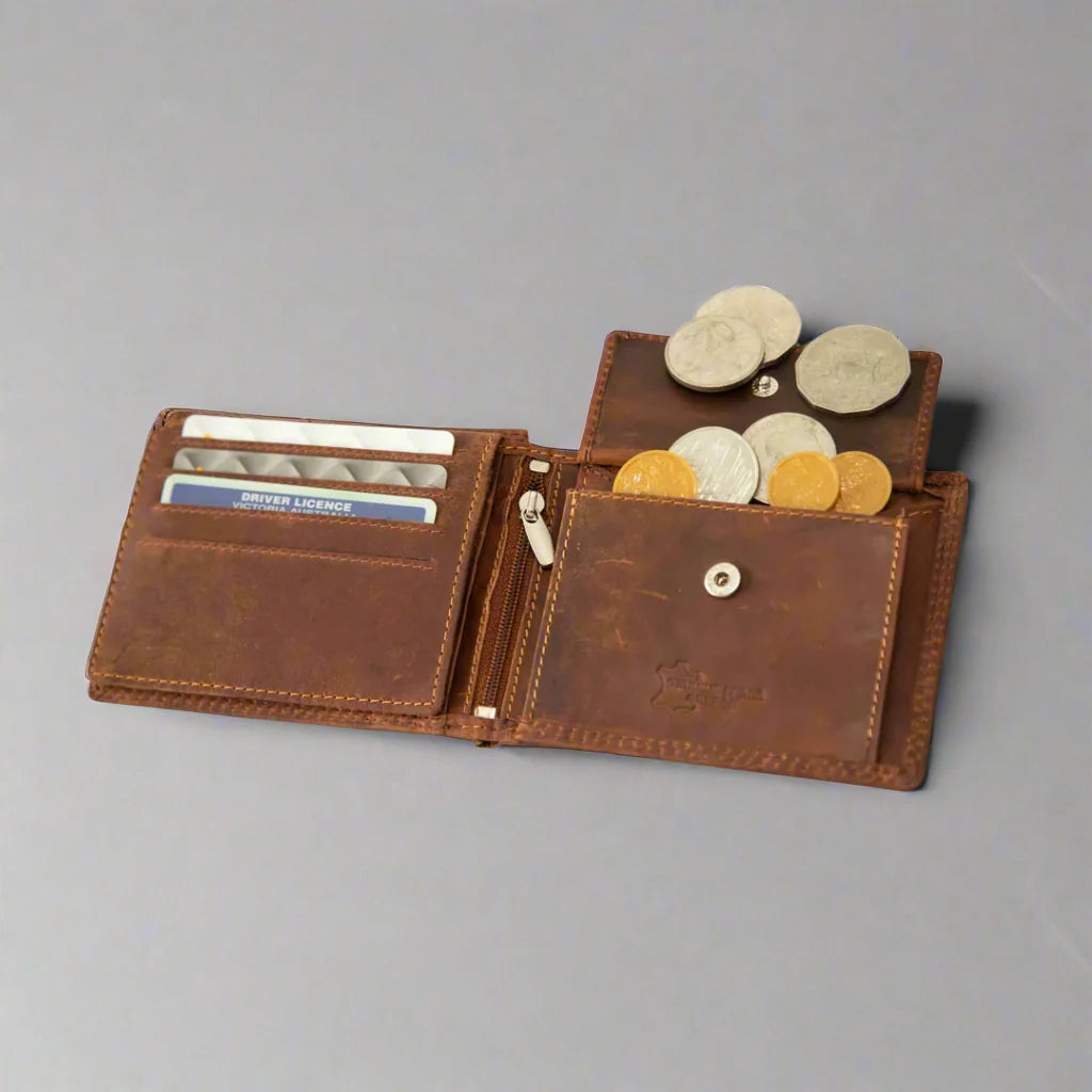 Greenwood Leather Men's Wallet. RFID-Blocking Oil Pull-Up Leather