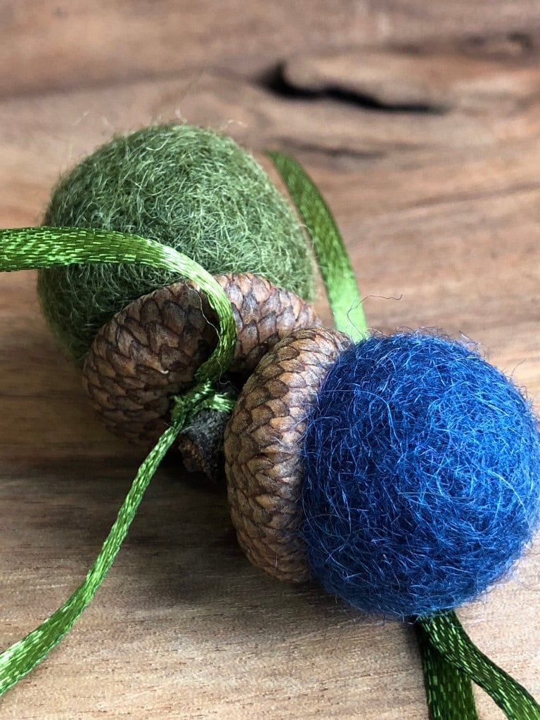 Double Felted Acorn | Khaki & Navy | Aromatherapy Diffuser