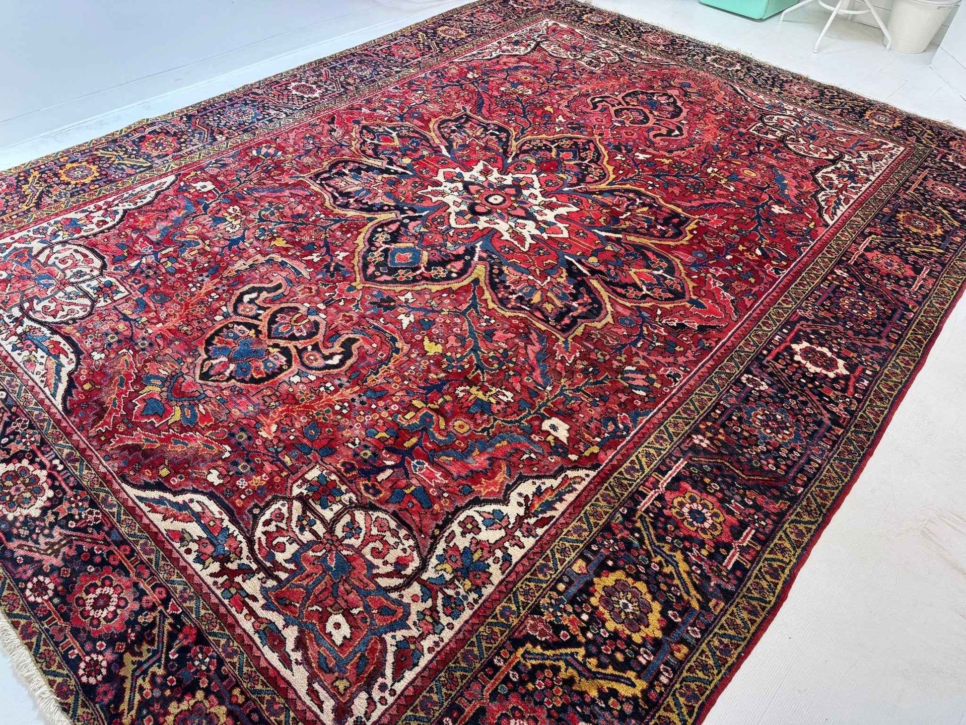Persian Heriz Rug | 10' x 13' 2"