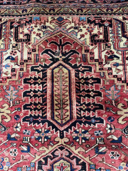 Persian Heriz Rug | 9' 10" x 12' 11"