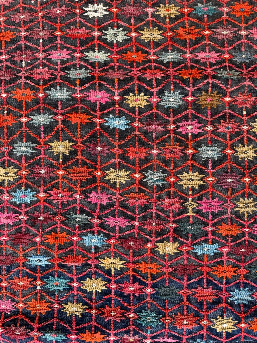 Persian Suzani Kilim | 2' 6" x 6' 5"