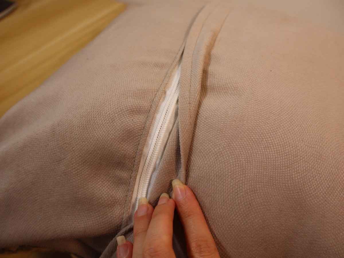 Pillow No. 024 | 18" x 18"