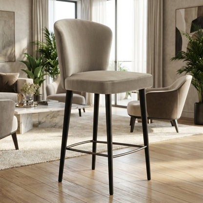 Vier Silhouette Barhocker