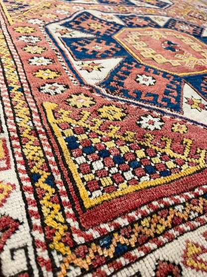Türkischer Ezine Teppich | 142 x 180 cm